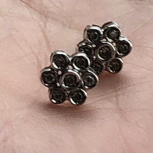 .35ct diamond floral cluster studs 14kt white gold